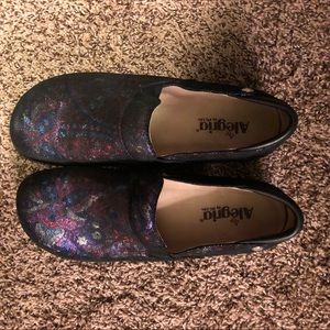 Women’s Alegria shoes size 11